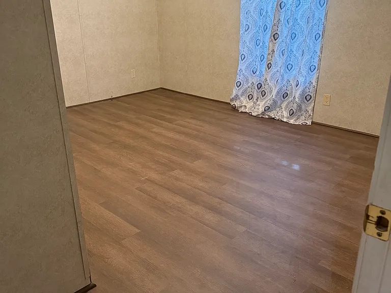 582 Arbor Dr SE — Photo 13