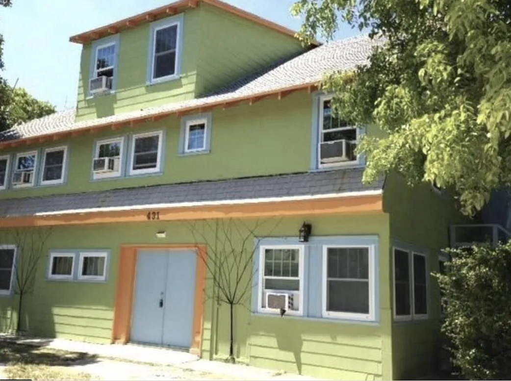 2 bed, 1.5 bath, 1000 sqft, $2,000 — Photo 4