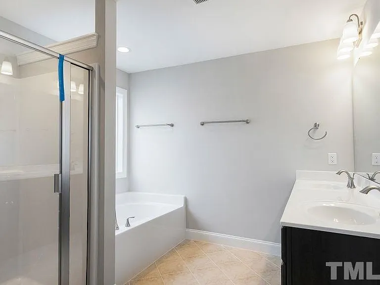 1111 Clearwood Ln — Photo 6