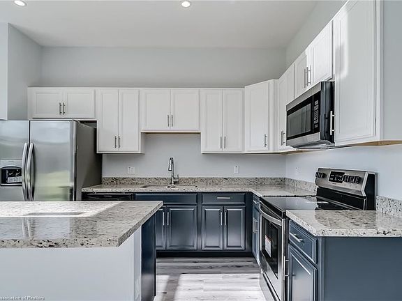 2nd image of 7522 Placid Lakes Blvd