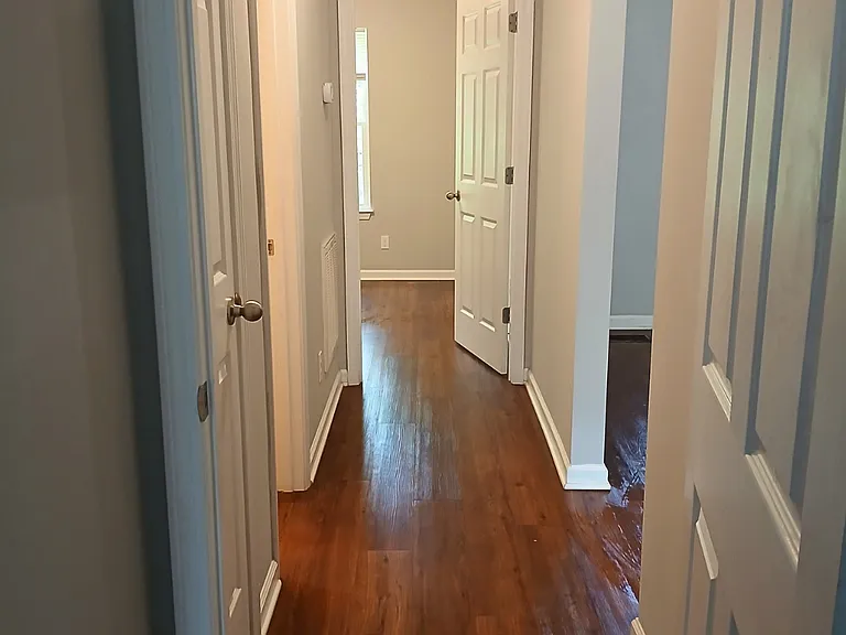 2043 Leota St — Photo 8