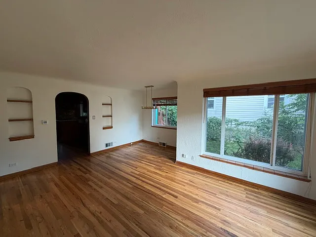 4250 S Bannock St — Photo 2