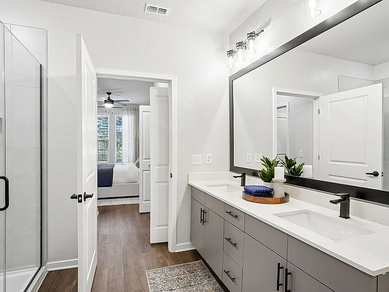 27-web-or-mls-4555 Grv Spgs Cir-Unit 107-S1605-027