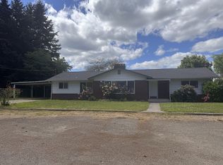 8741 Old Highway 99 S, Winston, OR 97496