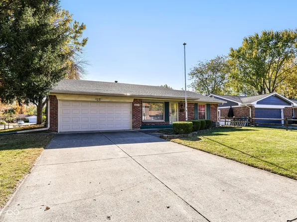 10415 E Lawnhaven Dr, Indianapolis, IN 46229
