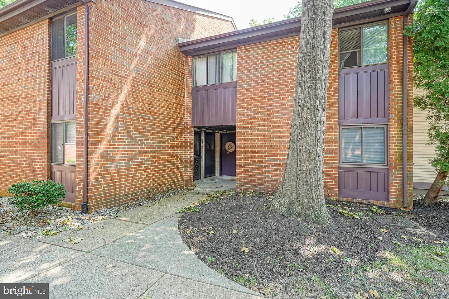 2 bed, 2.0 bath, 1100 sqft, $2,200 — Photo 3
