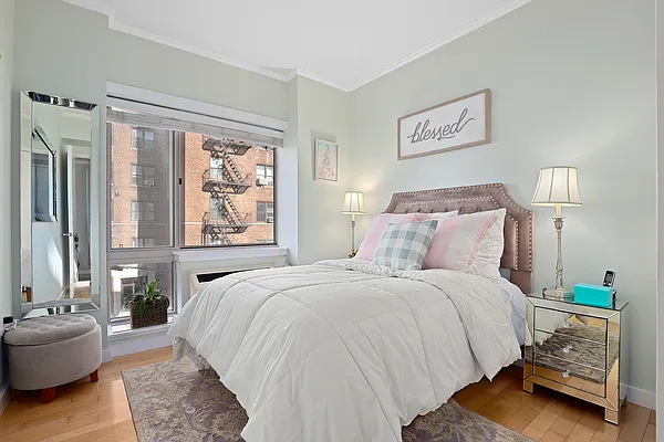 Sold by Compass | media 14