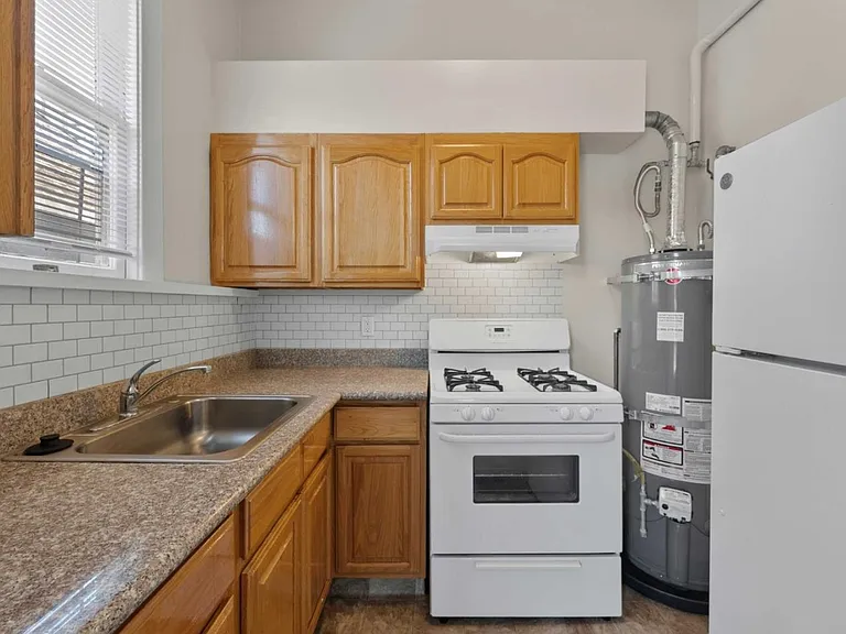 295 E San Fernando St #3 — Photo 6
