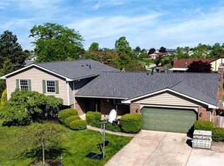 3666 Olde Willow Dr, Dayton, OH 45431