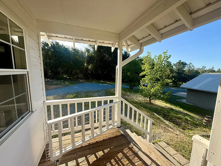 16083 Indian Springs Ranch Rd — Photo 29