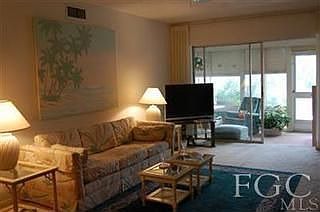2nd image of 1206 SE 46th St APT 1D