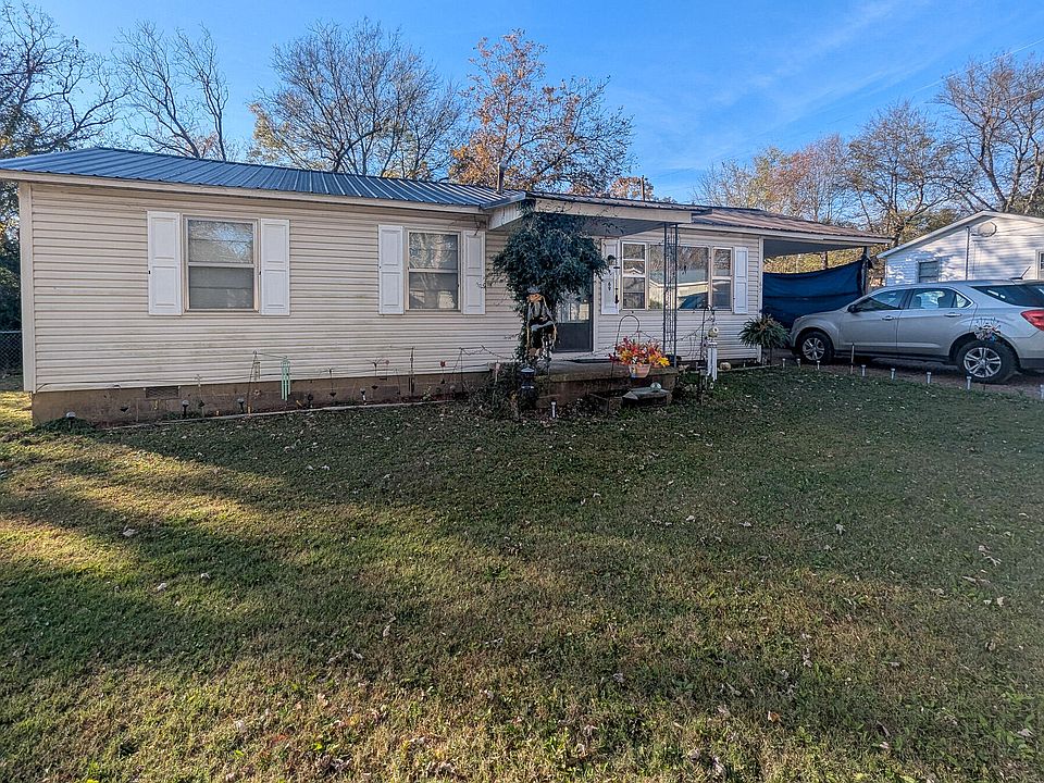 2nd image of 69 Flag Ln