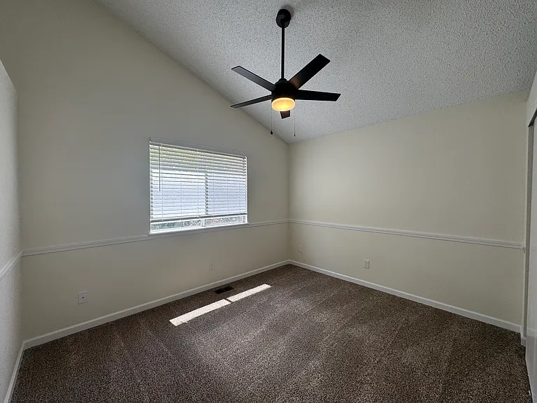 4601 N Blazingstar Trl — Photo 19