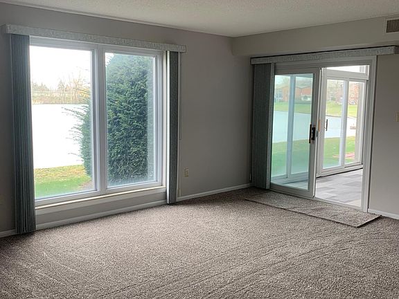 4th image of 2932 Lake Shore Dr Unit D