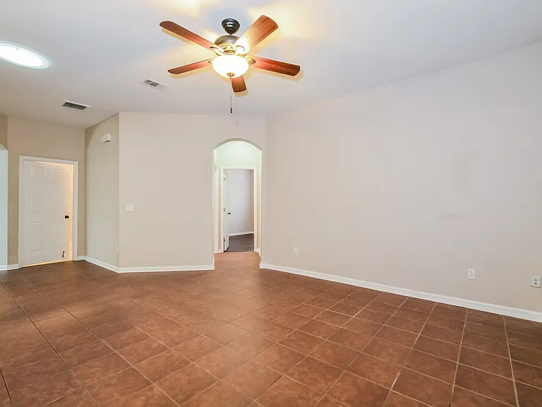 1605 Golfside Village Ct — Photo 3