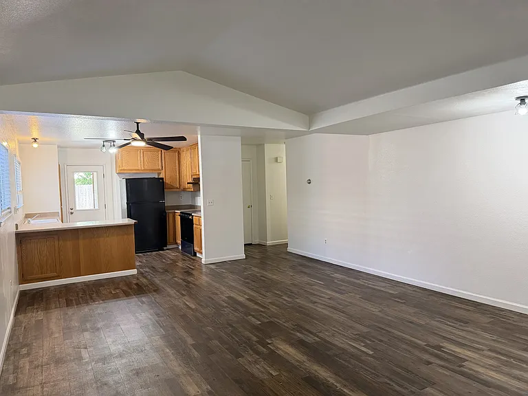 1813 Quail Meadows Cir — Photo 3