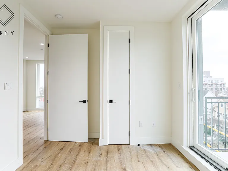 3421 Glenwood Rd #3G — Photo 11