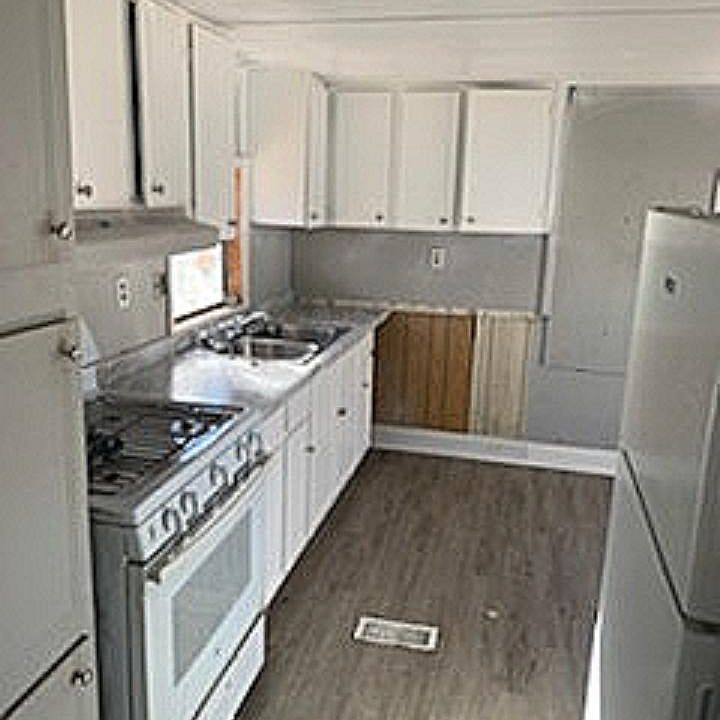 1027 SW Traffic Way El Dorado KS Zillow