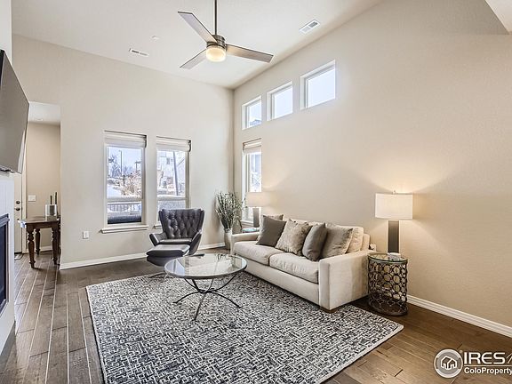 3rd image of 1037 Johnson Ln