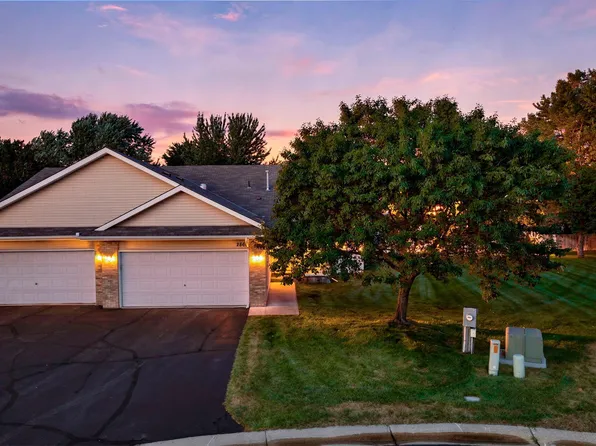 2865 117th Ave NW, Coon Rapids, MN 55433