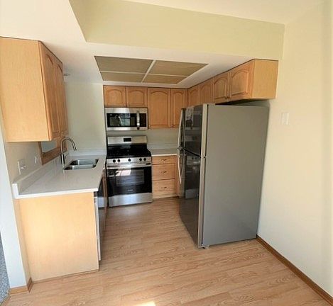 4th image of 1262 Inverrary Ln #20C