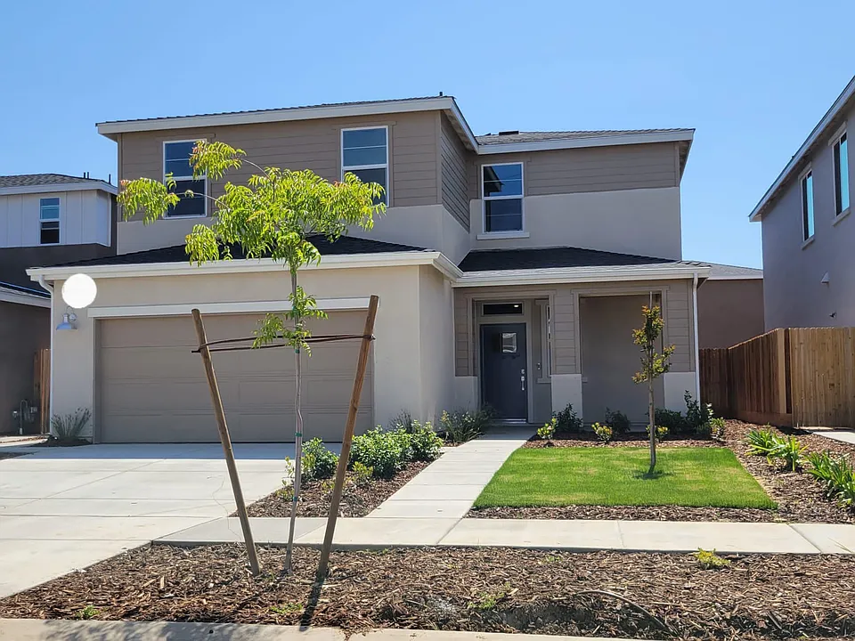 2434 Explorador Dr