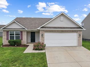 10522 Hunters Crossing Blvd, Indianapolis, IN 46239