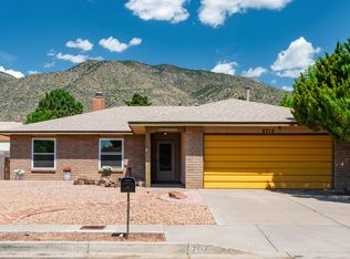 2712 La Charles Dr NE, Albuquerque, NM 87112