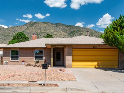 2712 La Charles Dr NE, Albuquerque, NM, 87112