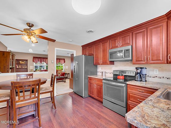4th image of 67C Cambridge Circle