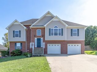697 Superior Ln, Clarksville, TN 37043