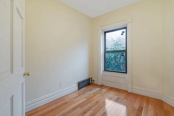 Rented by Century 21 Milestone Realty | media 16