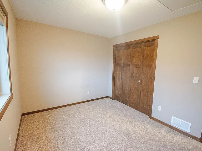 6736 Clarkia Dr NW — Photo 7