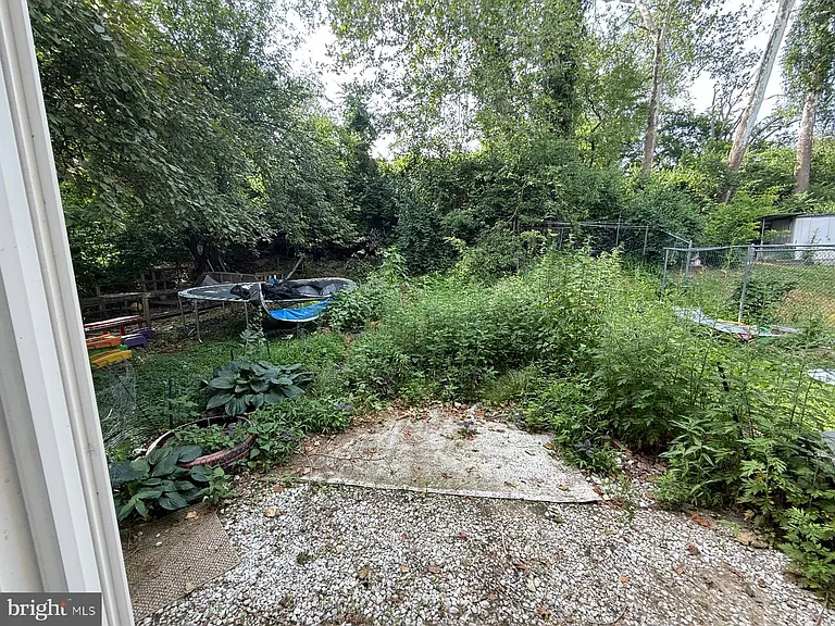 9388 Neil Rd #B — Photo 22