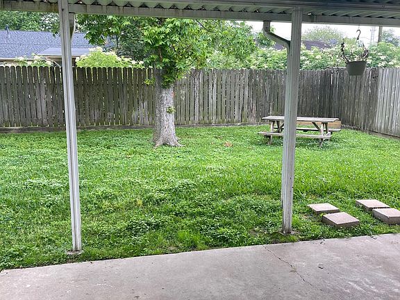 3rd image of 12615 C Bar Cir