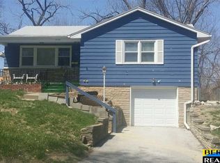 6736 N 34th St, Omaha, NE 68112