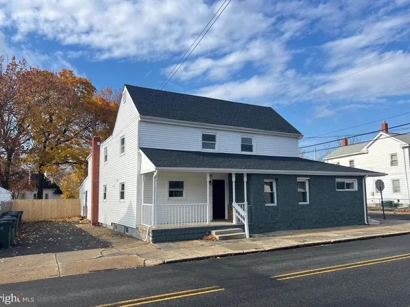 401 Blue Bell Rd APT B, Williamstown, NJ 08094