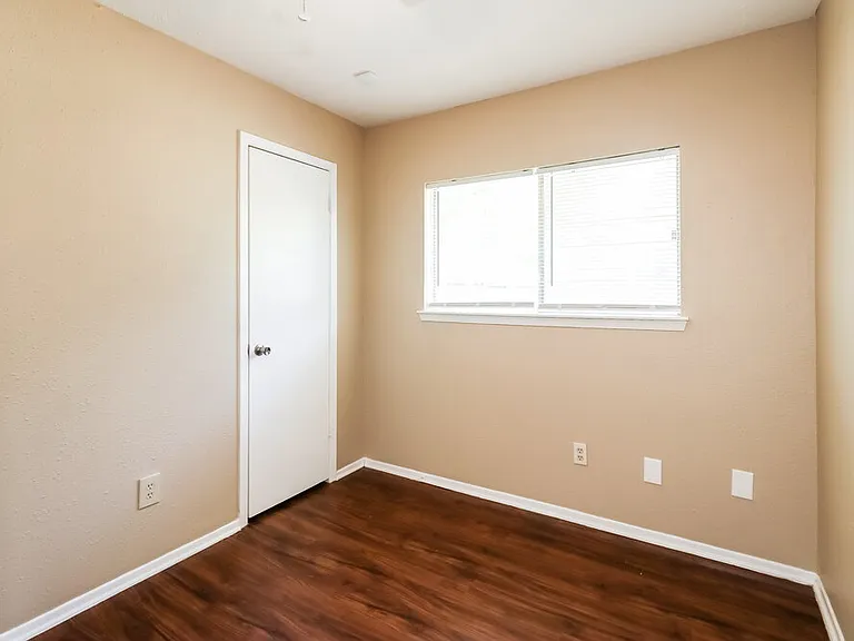 13427 Boonway Dr — Photo 14