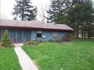 54075 Eastview Dr, Bristol, IN 46507
