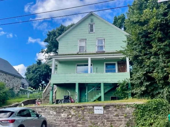 615 W Baraga Ave, Marquette, MI 49855