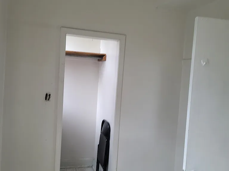 4546 S Wood St #1 — Photo 8