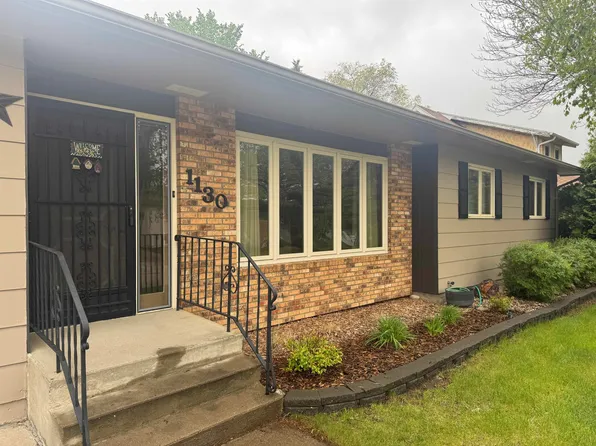 1130 8th St NE, Minot, ND 58703