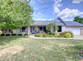 2804 Slayback St, Urbana, IL 61802