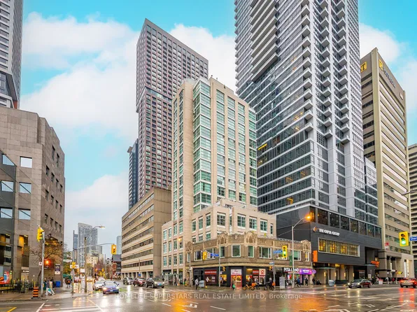 409 Bloor St E #Penthouse 3, Toronto, ON M4W 3T2