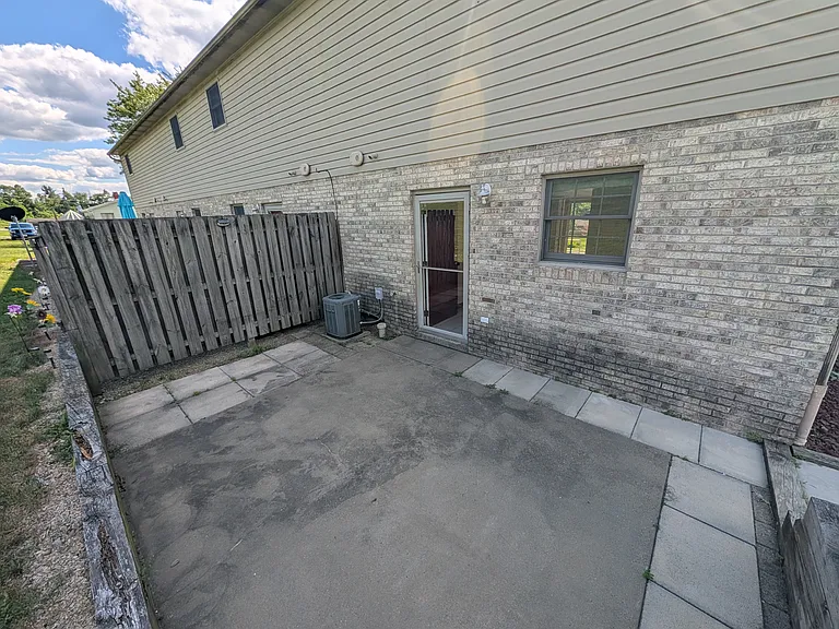501 Linden Ave — Photo 20