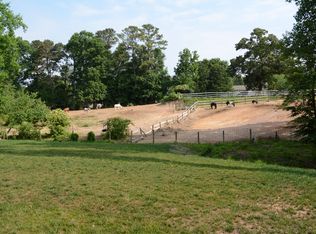 4199 Lake Rill Ct, Marietta, GA 30062