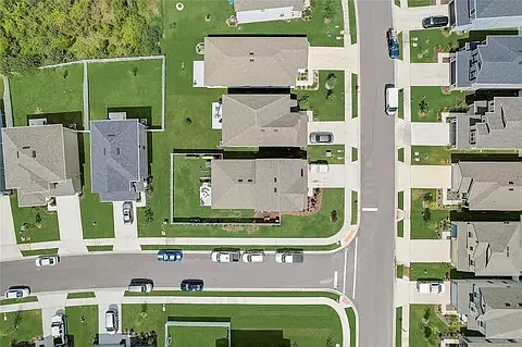 4602 Reisswood Loop — Photo 1