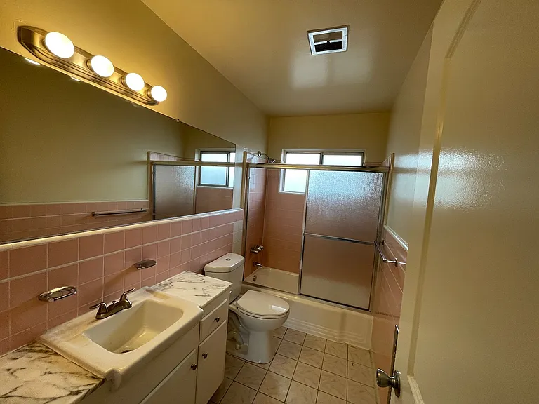 460 W. Doran St. Glendale CA — Photo 11
