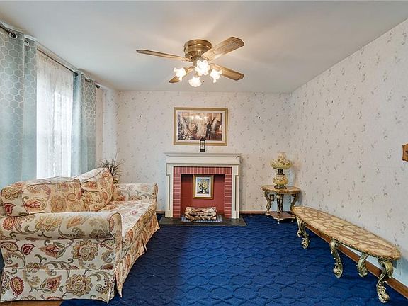 5th image of 37 Sherwood St