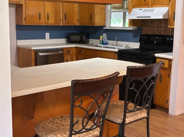 273 Lee Davis Rd, Hoboken, GA 31542